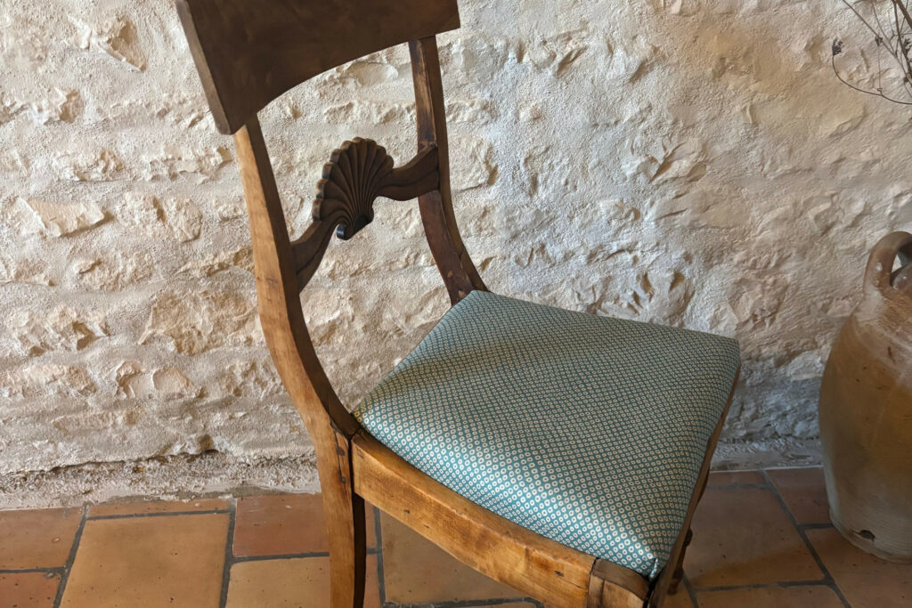 Chaise Motif Coquille Saint Jacques